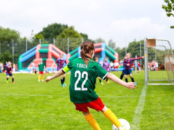 Tournois internationaux de football pour filles